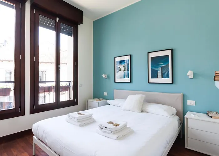 Daire Isola District Terrace -youhosty *